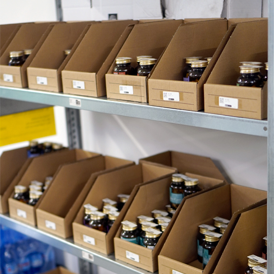 Warehousing su misura e spedizioni rapide: affidati a MBE Rosà.