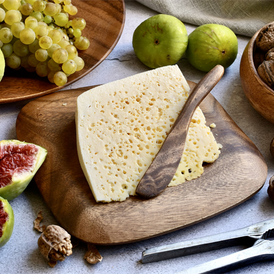 Dalla montagna alla tavola: spedizioni sicure per l'Asiago.