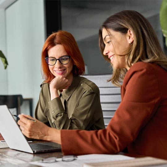Strategia digitale su misura, comunicazione efficace.